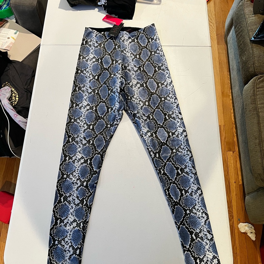 Large commando faux leather leggings ( I lost weight )